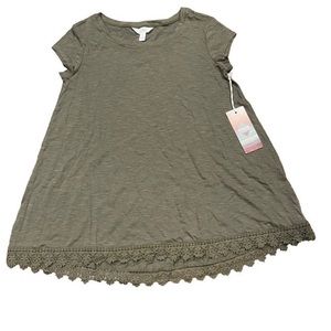 New Nordstrom’s Sun & Shadow Olive Long Cut Lace Embroidered Short Sleeve Blouse
